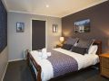 Acacia 2 - Luxurious Holiday Townhouse Guest house, Jindabyne - thumb 13
