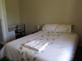 Acacia Cottage Guest house, Tumbarumba - 1