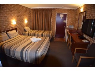 Acacia Motor Inn Hotel, Armidale - 5