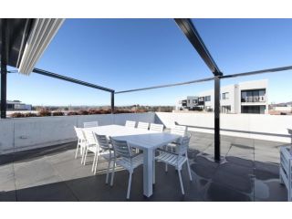 Accommodate Canberra - Azure Apartment, Kingston - 5