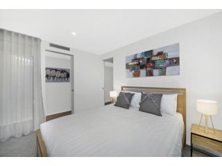 Accommodate Canberra - Northshore Apartment, Kingston - 1