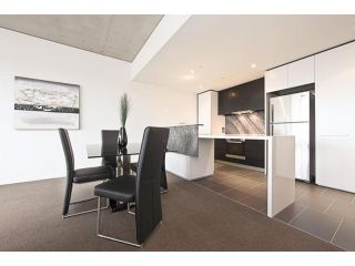 Accommodate Canberra- The Apartments Canberra City Apartment, Canberra - 3