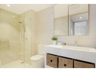 Accommodate Canberra - The Pier Apartment, Kingston - 3