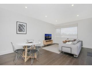 Accommodate Canberra - The Prince Apartment, Canberra - 1