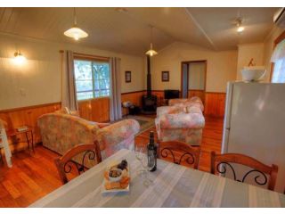 Accommodation Creek Cottages & Sundown View Suites Villa, Ballandean - 5