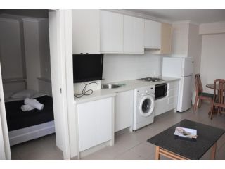 Accommodation Sydney City Centre - Hyde Park Plaza 3 bedroom 1 bathroom Apartment Apartment, Sydney - 3