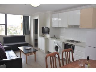 Accommodation Sydney City Centre - Hyde Park Plaza 3 bedroom 1 bathroom Apartment Apartment, Sydney - 4