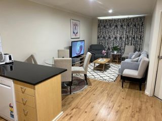 ADELAIDE CENTRAL APARTMENT - 3BR, 2BATH & CARPARK Apartment, Adelaide - 3