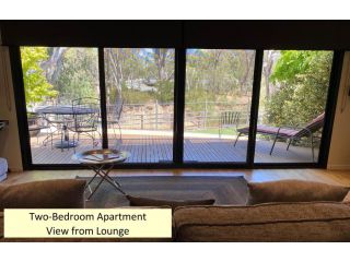 Adelphi Apartments 3 or 3A - Downstairs 2 Bedroom or Upstairs Studio with Balcony Apartment, Echuca - 1