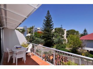 Bright & comfortable in quiet location Apartment, Sunshine Beach - 2