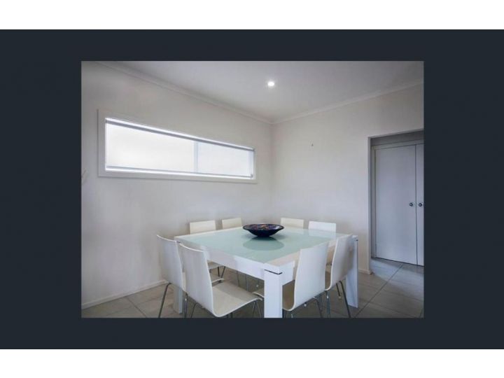 Agape Holiday Home with Pool table and Free Wifi Guest house, Wallaroo - imaginea 14