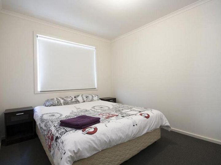 Agape Holiday Home with Pool table and Free Wifi Guest house, Wallaroo - imaginea 9