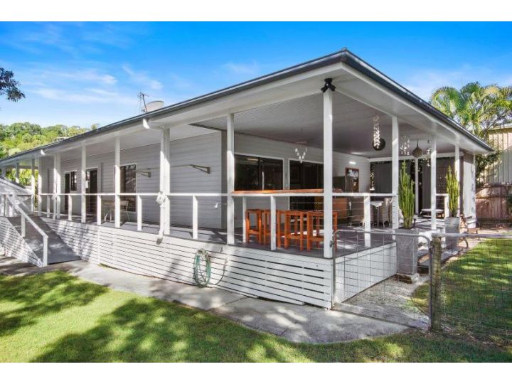 Agnes Bliss - 4 Bedroom - Pet Friendly Holiday House Guest house, Agnes Water - imaginea 8