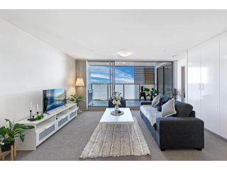 AirCabin / Burwood / Charming 2 Bed 2 Bath Apt NBU036 Apartment, Sydney - 2