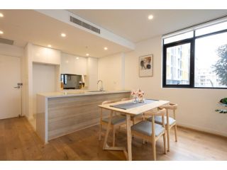 Aircabin / Ryde / Lovely Amazing 2 Bed 2 Bath APT NRY016 Apartment, Sydney - 5