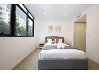 Aircabin / Ryde / Lovely Amazing 2 Bed 2 Bath APT NRY016 Apartment, Sydney - 4