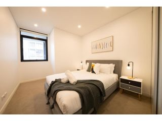 Aircabin / Ryde / Lovely Amazing 2 Bed 2 Bath APT NRY016 Apartment, Sydney - 3