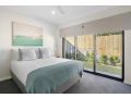 AIRLIE BEACH Delight. Hop, skip jump to everything Guest house, Cannonvale - thumb 6