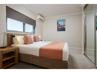 Airport Apartments by Vetroblu Aparthotel, Perth - 1