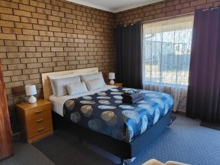 Airport Whyalla Motel Hotel, Whyalla - 2