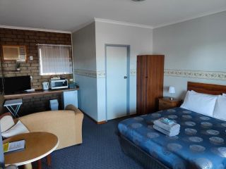 Airport Whyalla Motel Hotel, Whyalla - 1