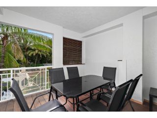 Alassio On The Beach Private Apartments Palm Cove Apartment, Palm Cove - 4
