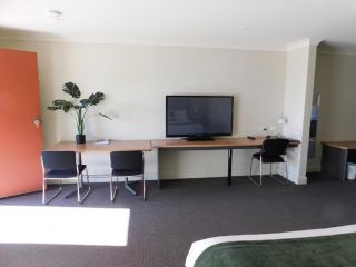 Alexander Cameron Suites Hotel, South Australia - 5