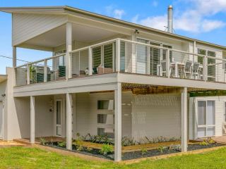 All Decked Out Guest house, Smiths Beach - 2