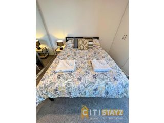 All Heart & Sol - 2bd 1bth Apt steps from the CBD Apartment, Canberra - 1