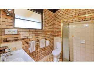 All Travellers Motor Inn Hotel, Coonabarabran - 5