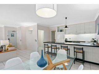 Belle Escapes - Poolside Ground Floor, Apartment Alamanda Beachfront Resort 