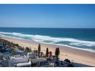 Allunga Stunning Beach Side Apartment Apartment, Gold Coast - 2