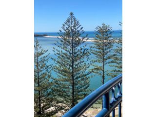 Allyâ€™s Golden Beach Retreat! Apartment, Caloundra - 4