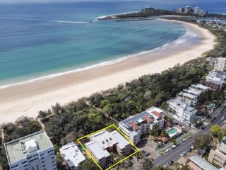 20 Steps to the Sand! Apartment, Mooloolaba - 1