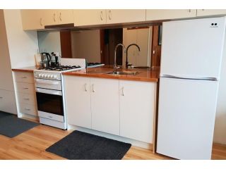 Alpine Haven 4 Guest house, Mount Hotham - 1