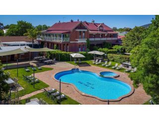 Alzburg Resort Hotel, Mansfield - 4