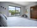 Amaroo 1 - Freycinet Holiday Houses Apartment, Coles Bay - thumb 11