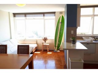 Amazing 2 Bedroom Apartment with Views Of Bondi Beach Apartment, Sydney - 4