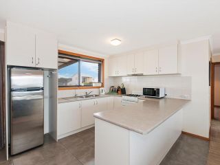 AMBIENCE BY THE SEA Guest house, Port Fairy - 4