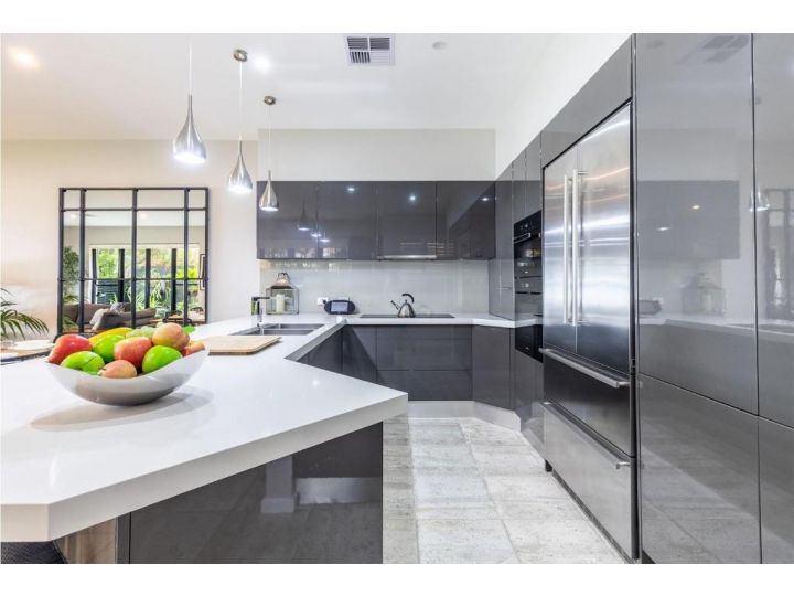 'Ambience on the Waterfront', 14 Danalene Pd - Prestige waterfront property Guest house, Corlette - imaginea 10