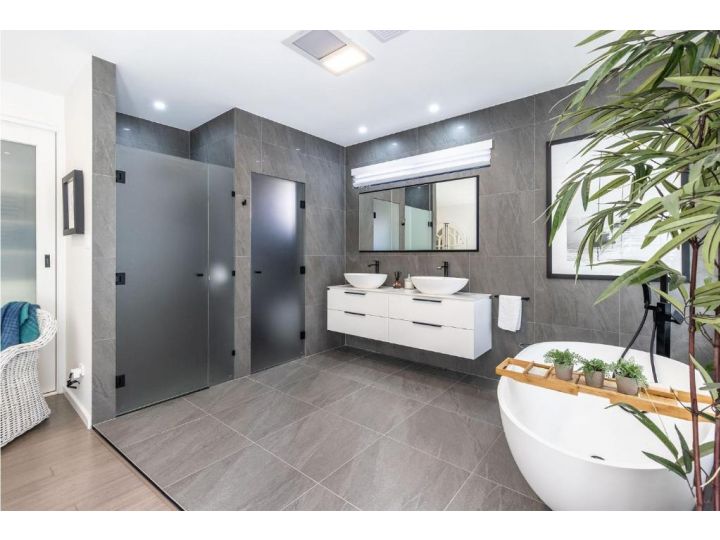 'Ambience on the Waterfront', 14 Danalene Pd - Prestige waterfront property Guest house, Corlette - imaginea 15