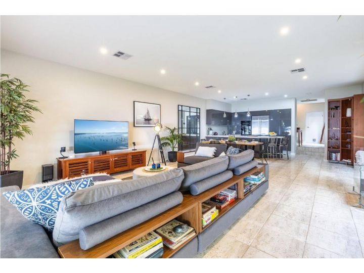 'Ambience on the Waterfront', 14 Danalene Pd - Prestige waterfront property Guest house, Corlette - imaginea 8