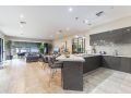'Ambience on the Waterfront', 14 Danalene Pd - Prestige waterfront property Guest house, Corlette - thumb 7