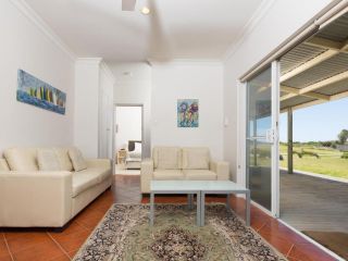 Amhurst Guest house, Port Fairy - 3