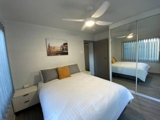 Andergrove Home with Leafy View, Wi-fi & Netflix Guest house, Queensland - 4