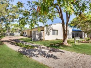 Andergrove Home with Leafy View, Wi-fi & Netflix Guest house, Queensland - 2