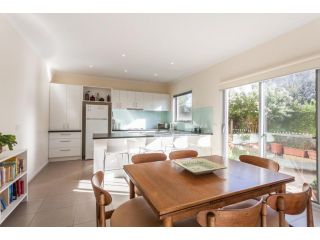 Anglesea By The Beach Guest house, Anglesea - 3