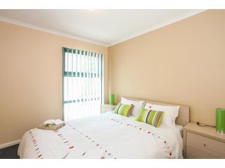 Anglesea River Apartments - 2 Bed Unit 2/4 Apartment, Anglesea - 5