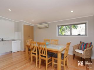 Angourie Blue 1 - Great Ocean Views - Surfing beaches Apartment, Yamba - 4