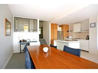 Apartment 21 Kalimna Guest house, Lorne - 3